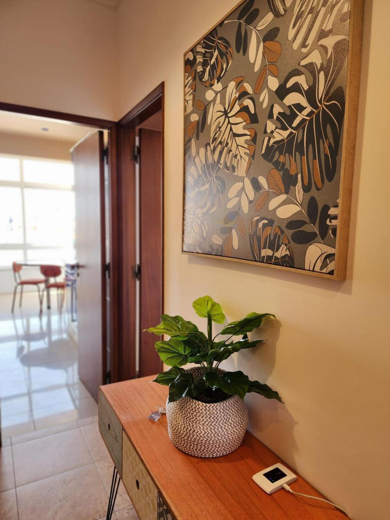 Cozy Apartment In Central Almada W Swing Chairs Extérieur photo