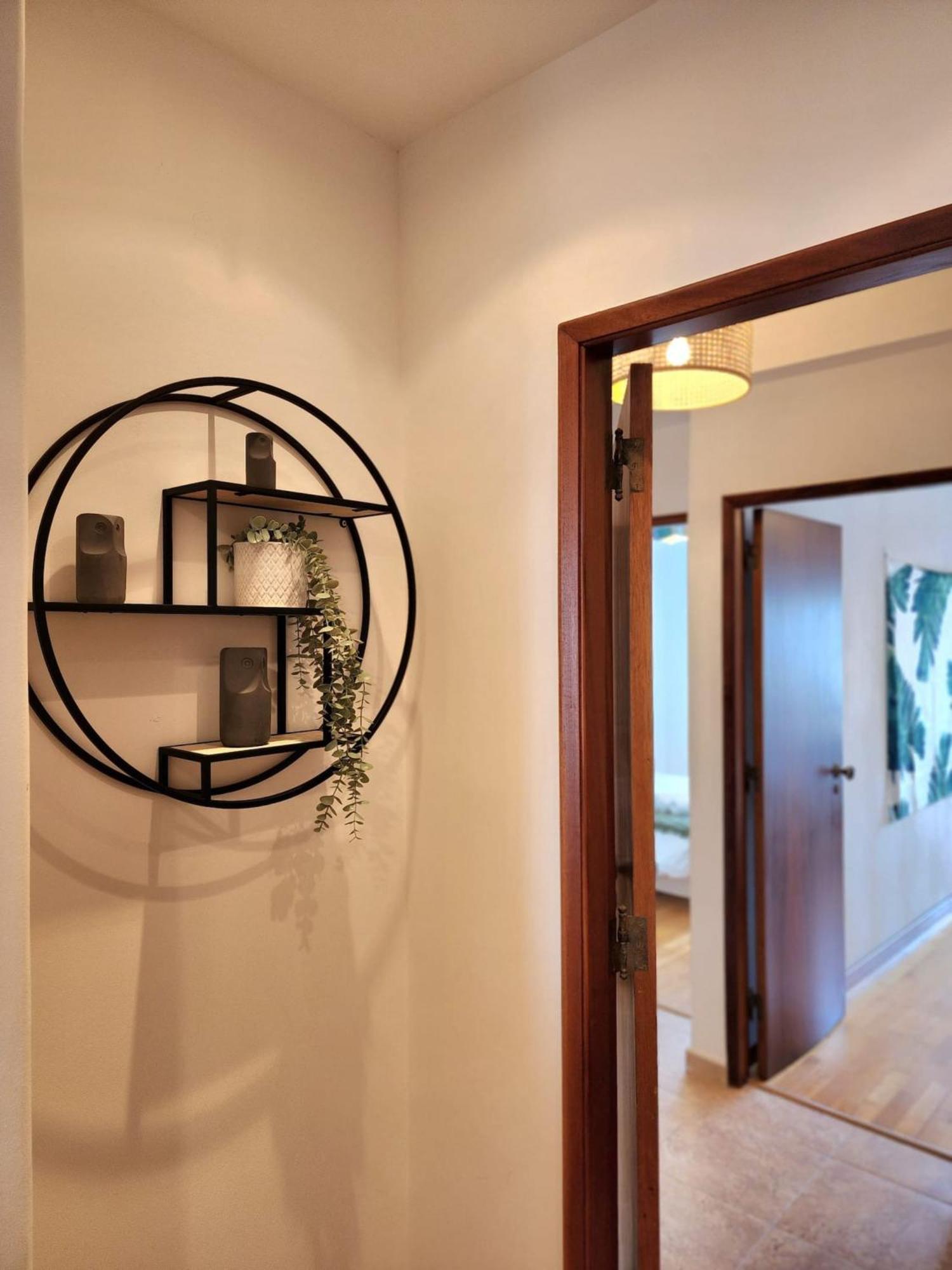 Cozy Apartment In Central Almada W Swing Chairs Extérieur photo