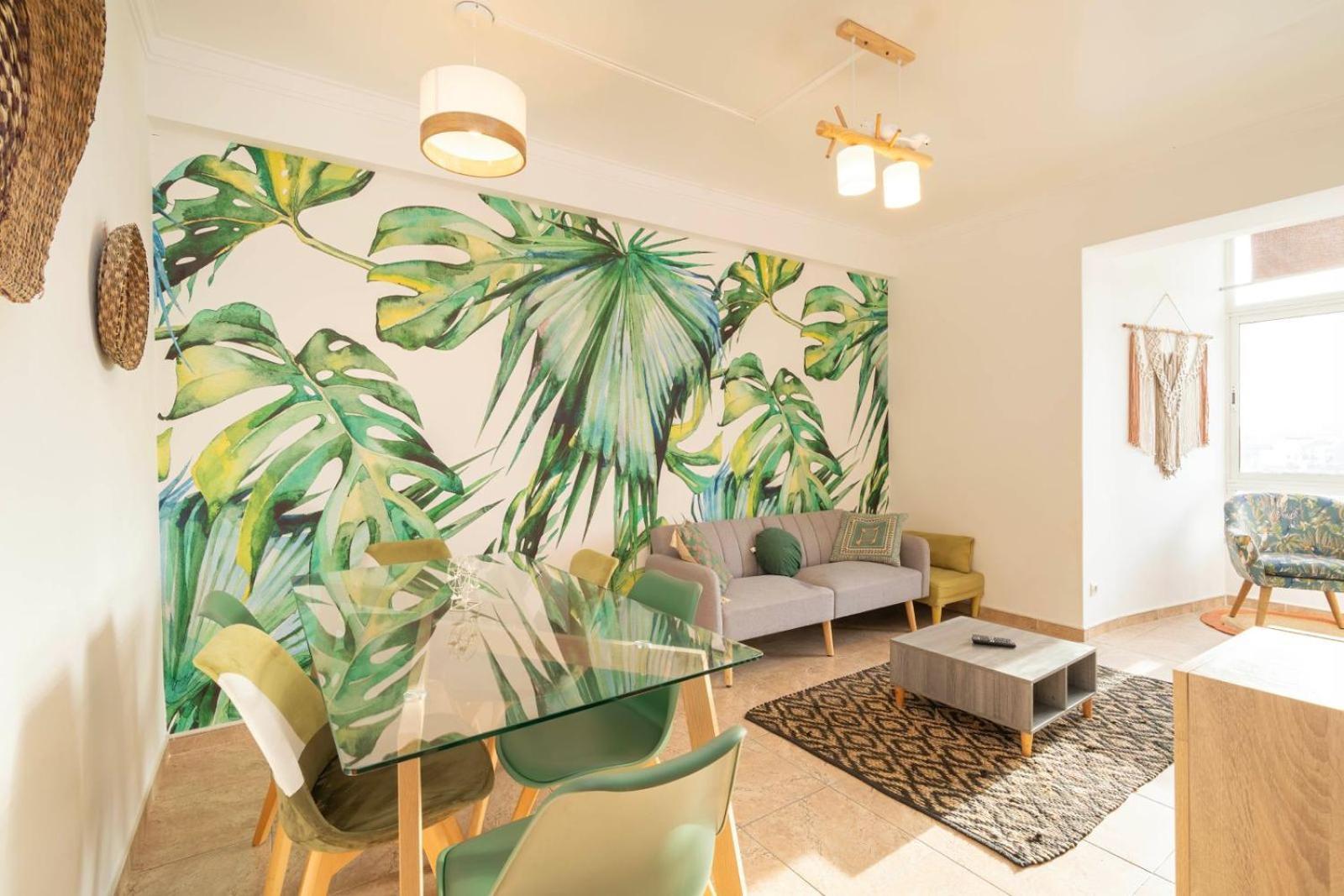 Cozy Apartment In Central Almada W Swing Chairs Extérieur photo